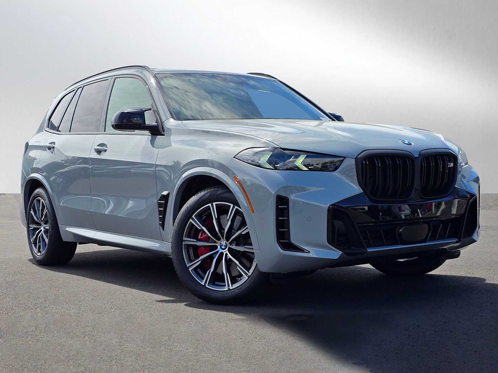 2025 BMW X5 M60i