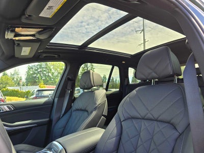2025 BMW X5 M60i