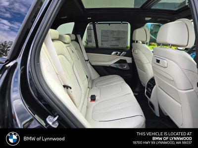 2026 BMW X5 M60i M60i