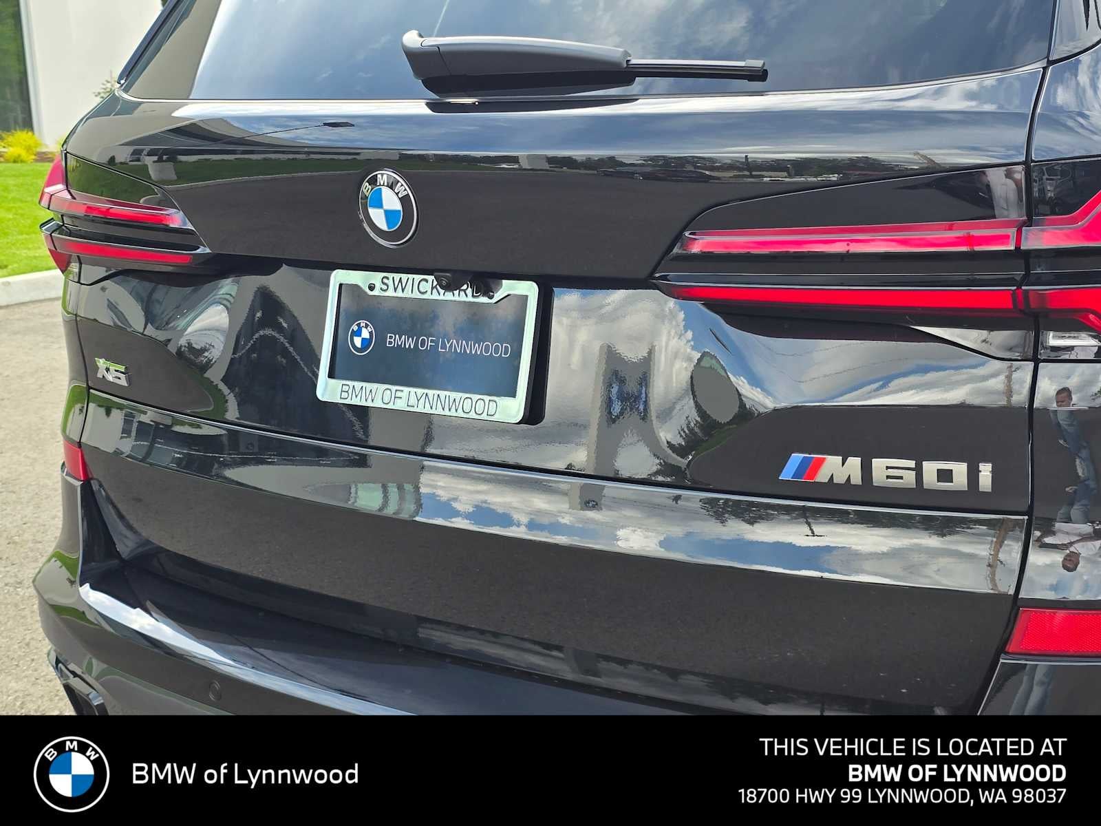 2026 BMW X5 M60i M60i