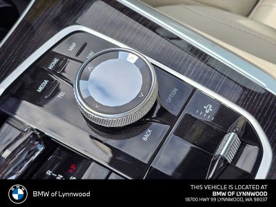 2026 BMW X5 M60i M60i