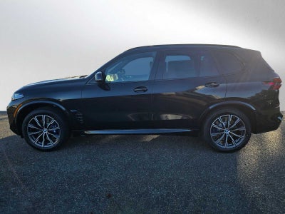 2025 BMW X5 M60i