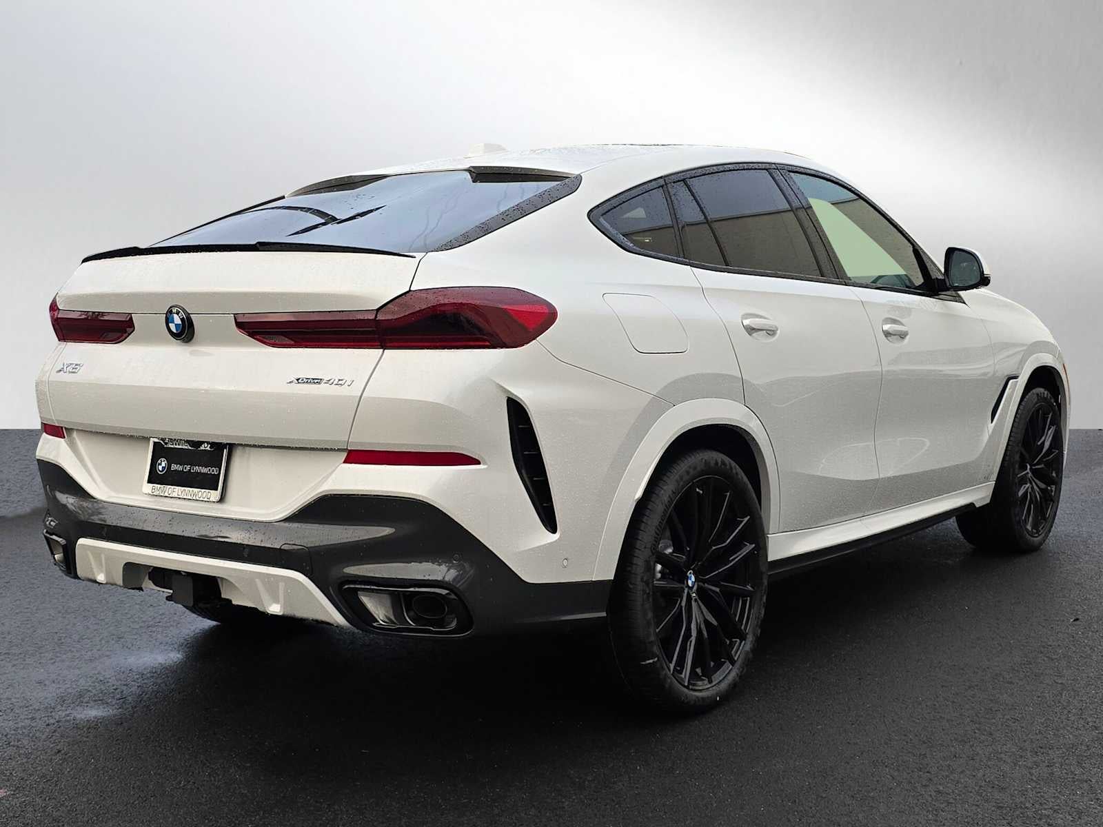 2026 BMW X6 xDrive40i