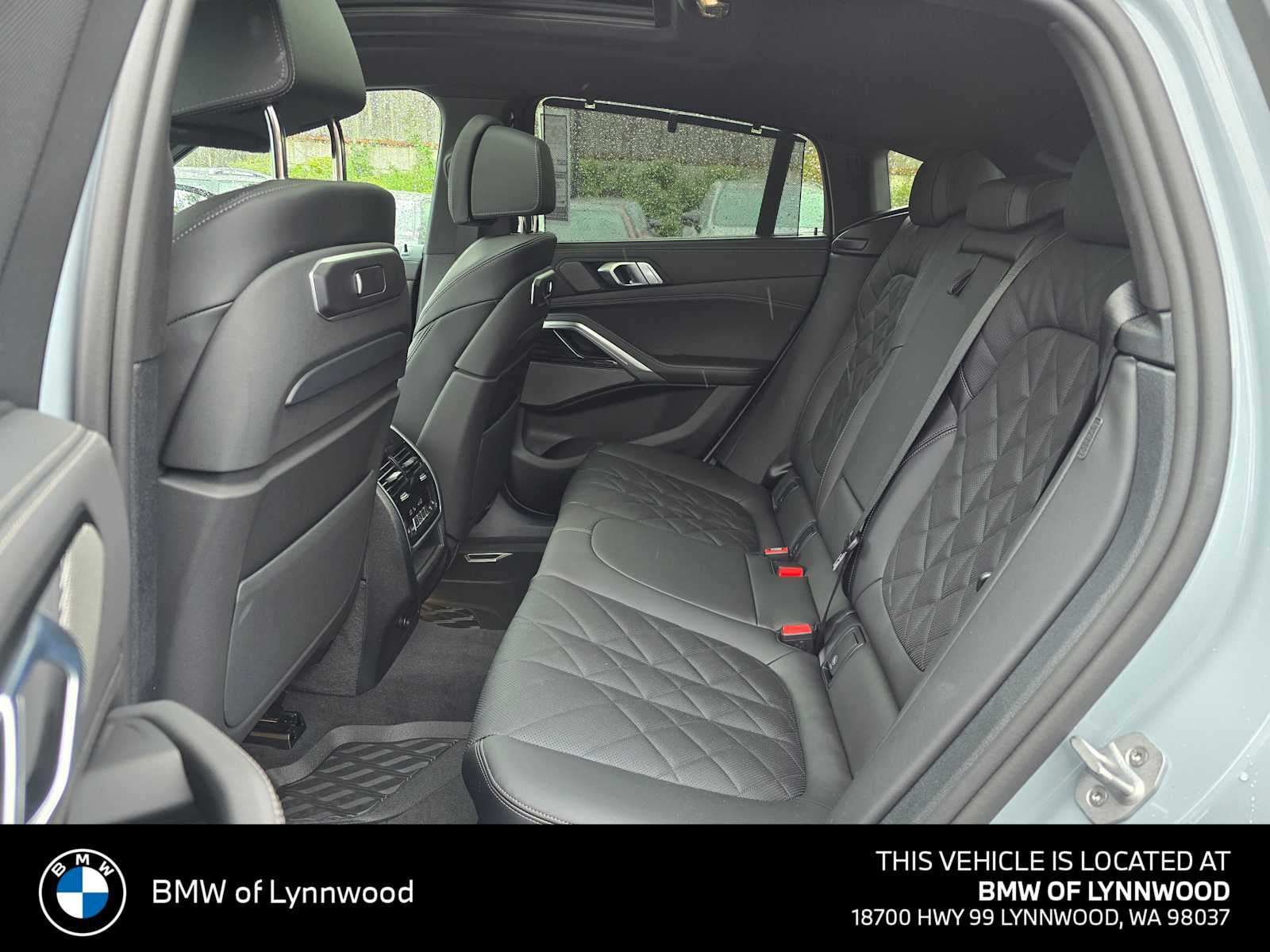 2027 BMW X6 xDrive40i xDrive40i