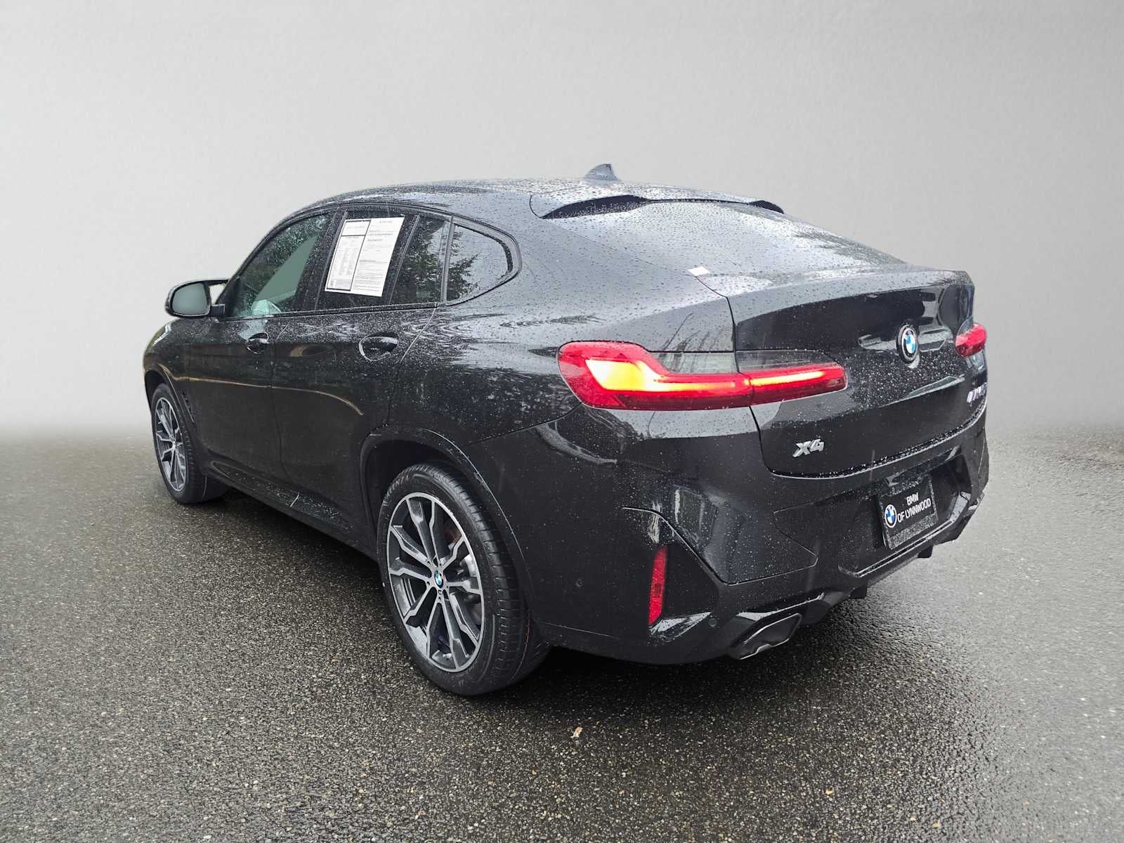 2025 BMW X4 M40i
