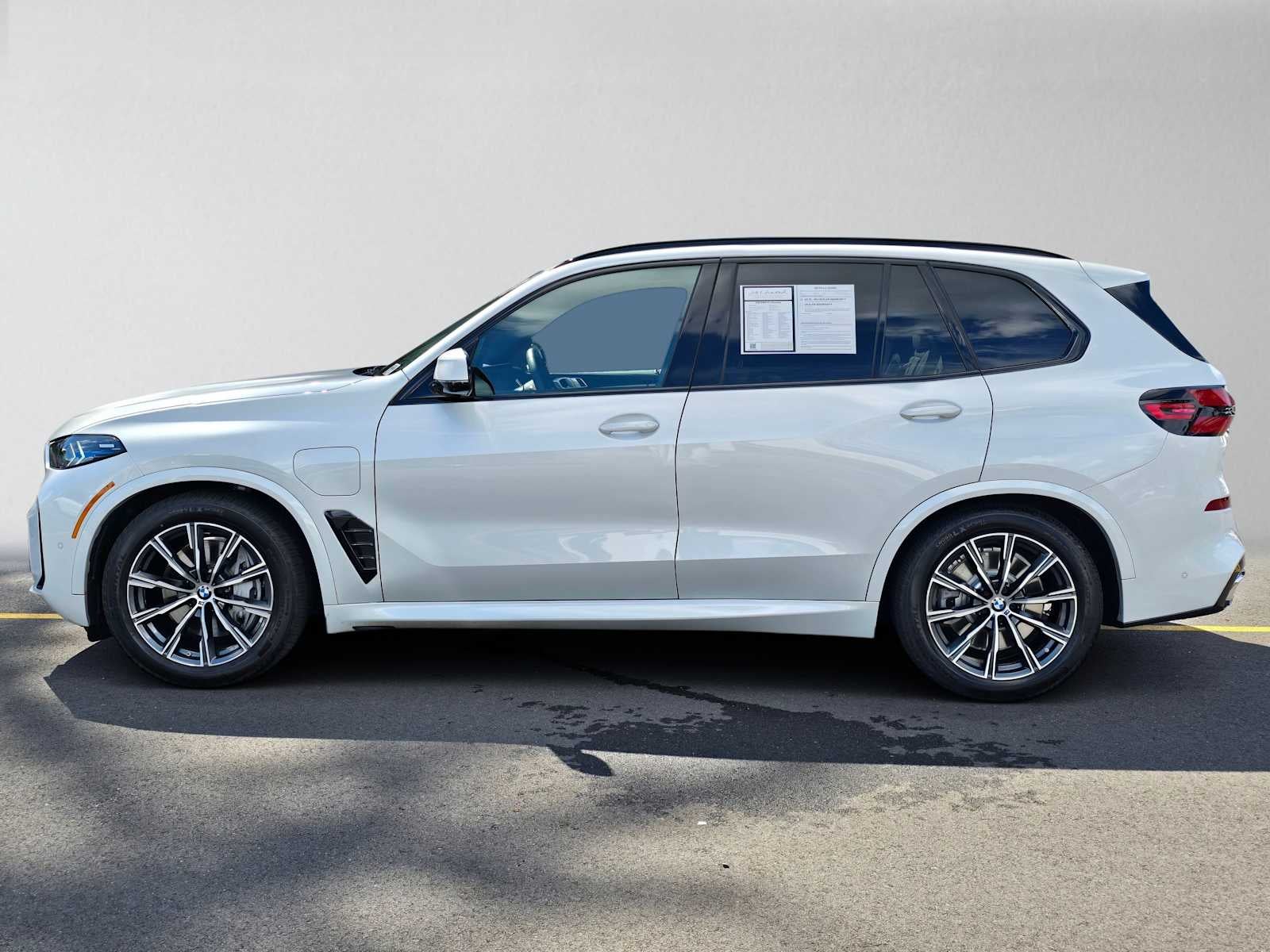2026 BMW X5 xDrive50e xDrive50e