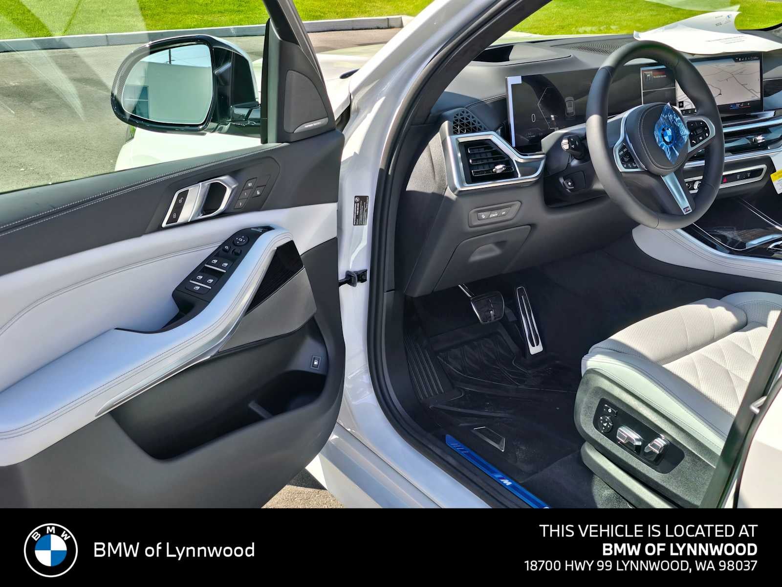 2026 BMW X5 xDrive50e xDrive50e