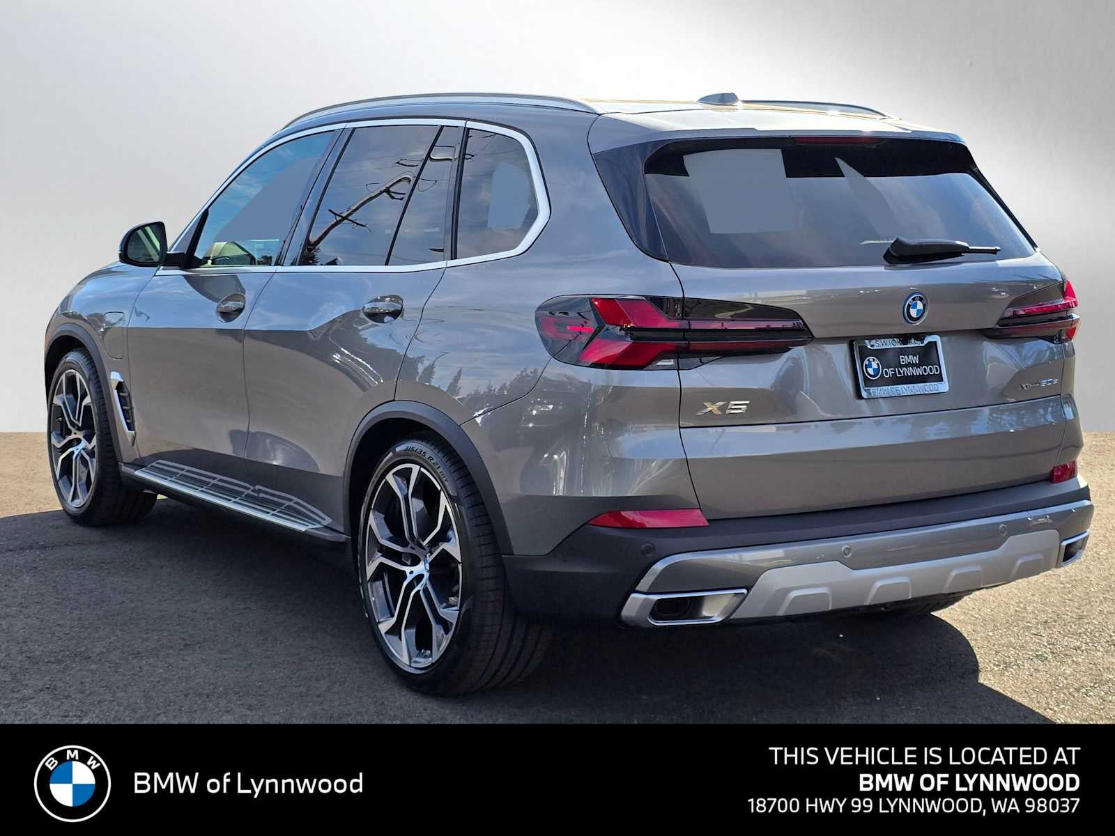 2026 BMW X5 xDrive50e xDrive50e