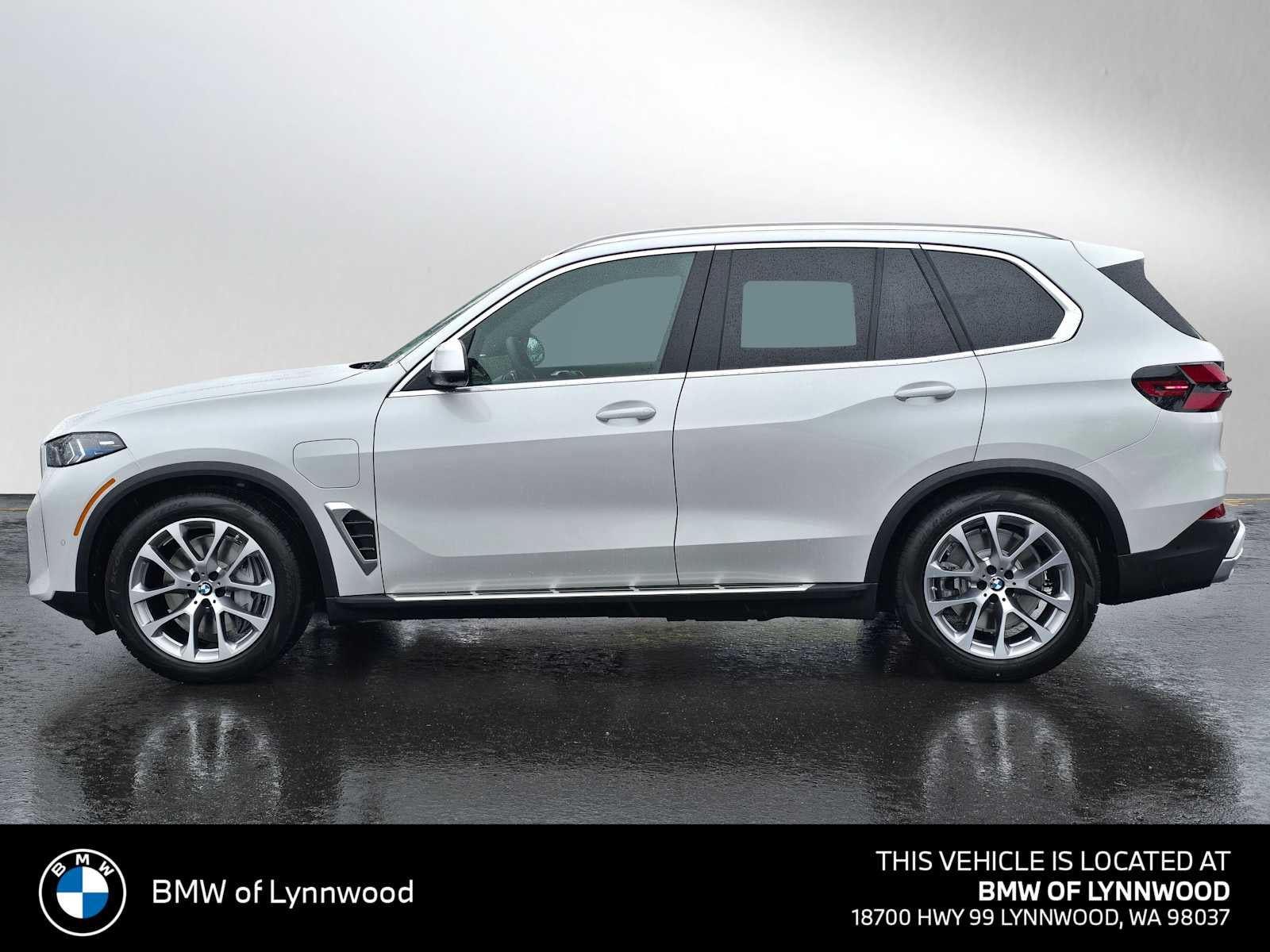 2026 BMW X5 xDrive50e xDrive50e