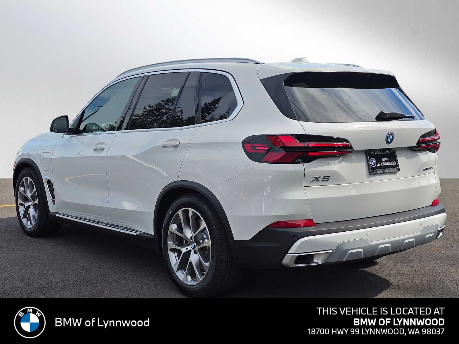 2026 BMW X5 xDrive50e xDrive50e