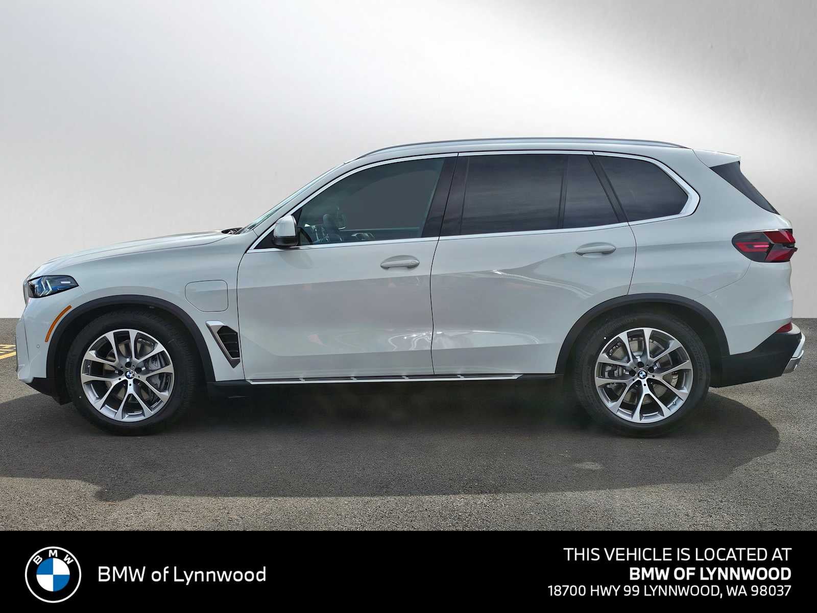 2026 BMW X5 xDrive50e xDrive50e