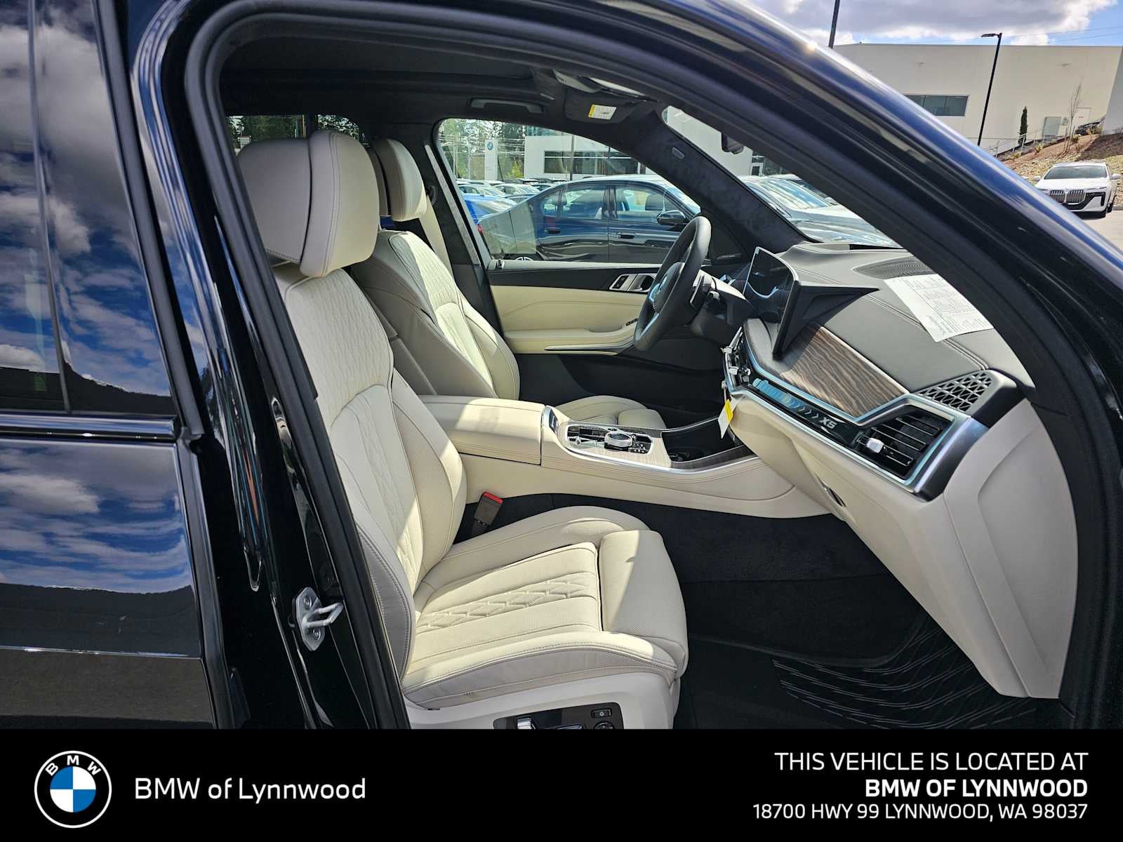 2026 BMW X5 xDrive50e xDrive50e