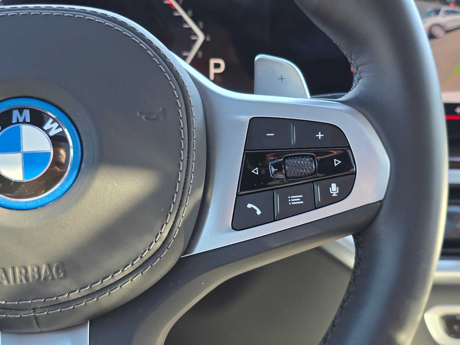 2025 BMW X5 xDrive50e xDrive50e