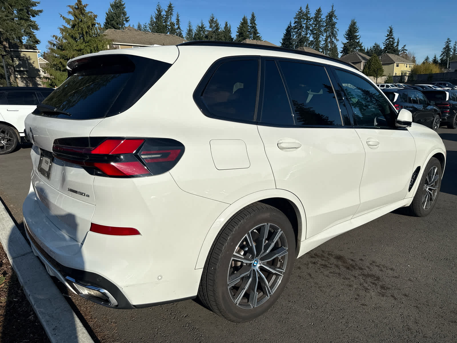 2025 BMW X5 xDrive50e xDrive50e