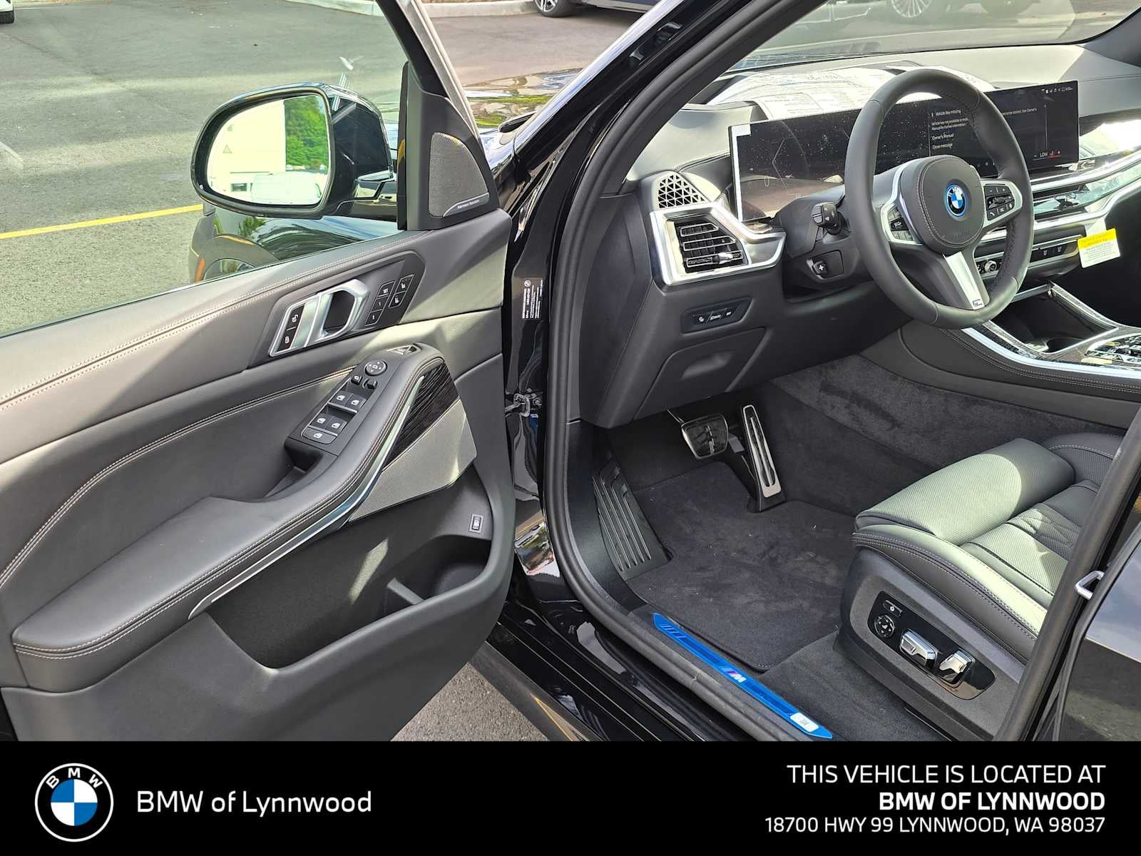 2026 BMW X5 xDrive50e xDrive50e