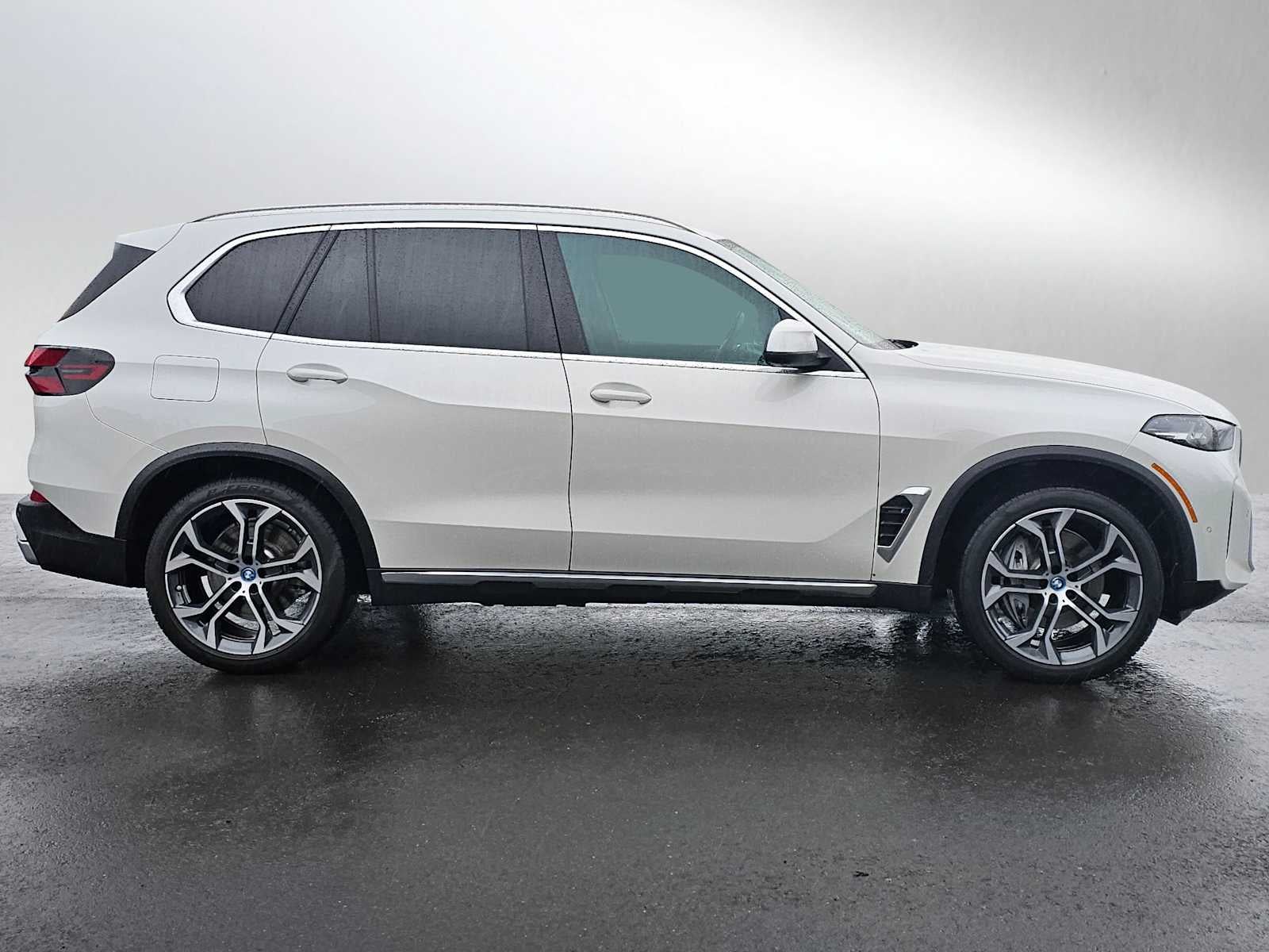2024 BMW X5 xDrive50e xDrive50e