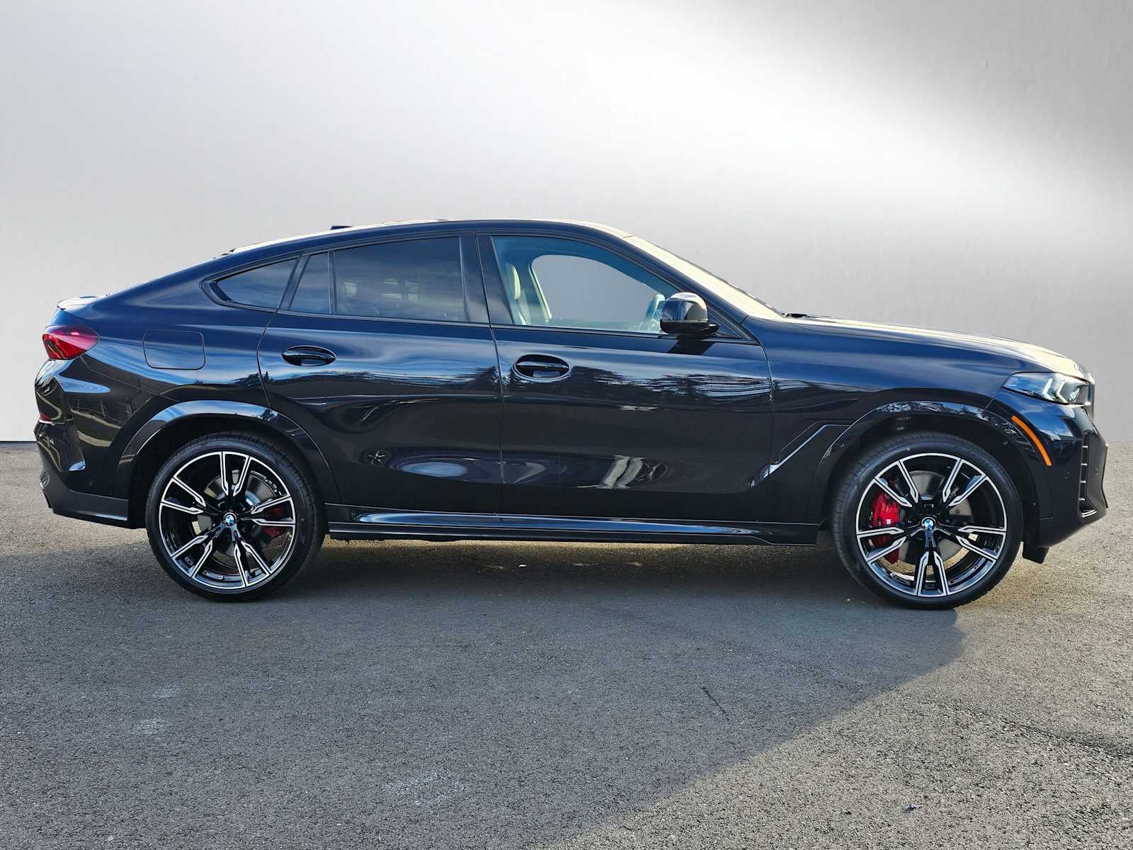 2026 BMW X6 M60i