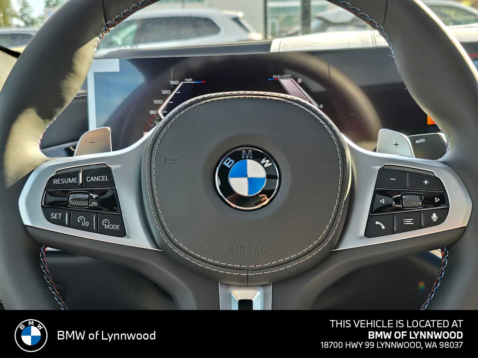 2026 BMW X6 M60i M60i