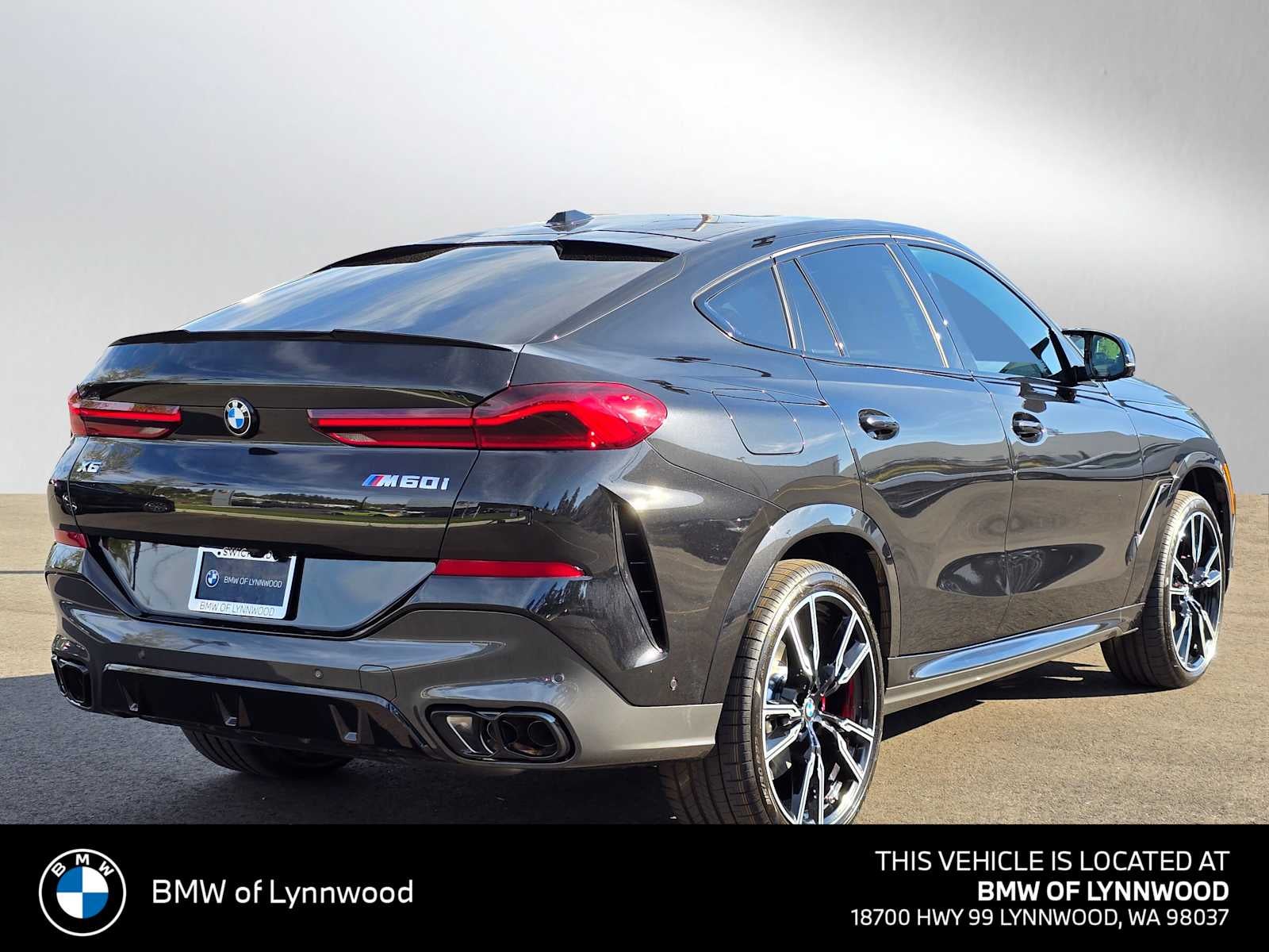 2026 BMW X6 M60i M60i