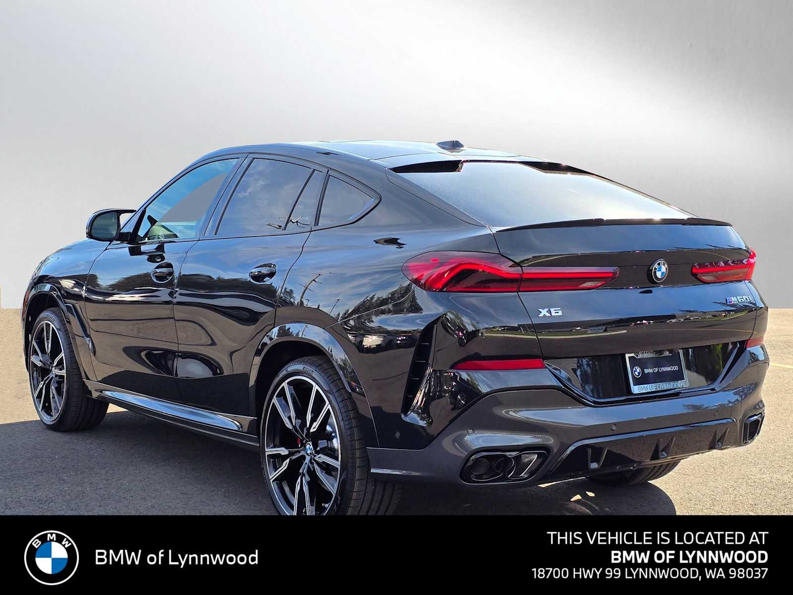 2026 BMW X6 M60i M60i