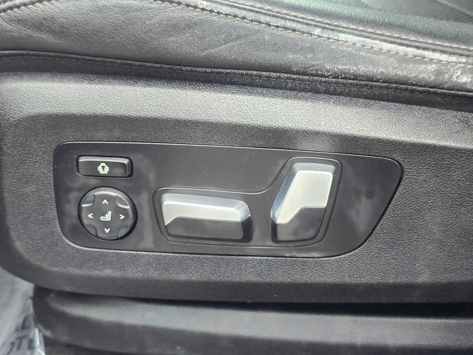 2023 BMW X5 xDrive40i xDrive40i