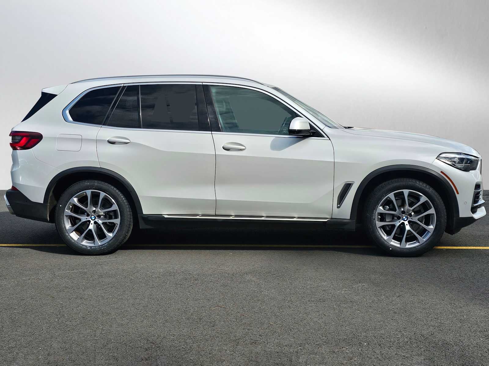 2023 BMW X5 xDrive40i xDrive40i