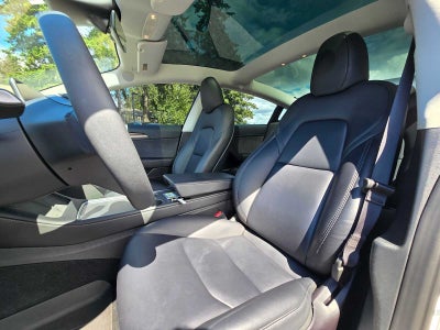 2023 Tesla Model 3 RWD