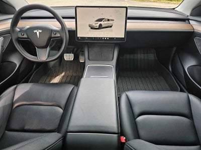 2023 Tesla Model 3 Performance