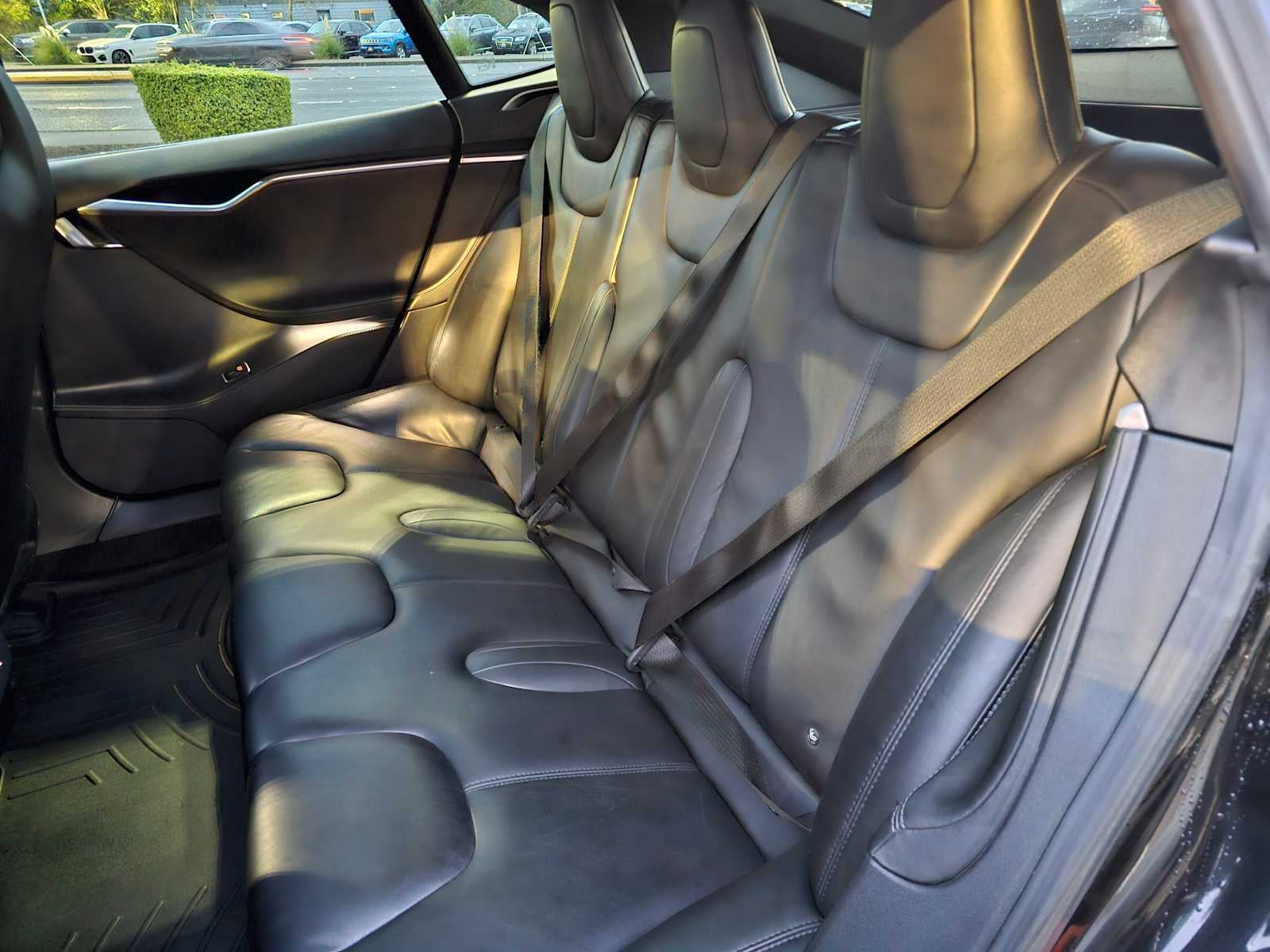 2016 Tesla Model S 75D