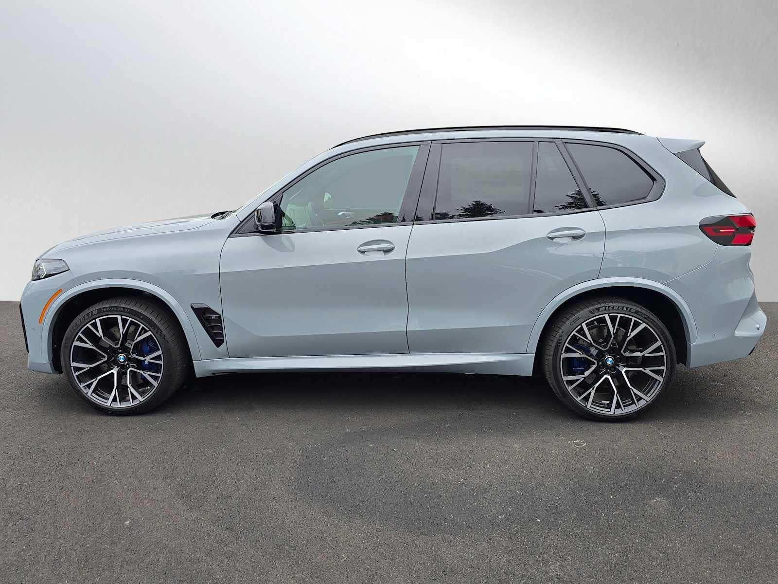2025 BMW X5 M Competition