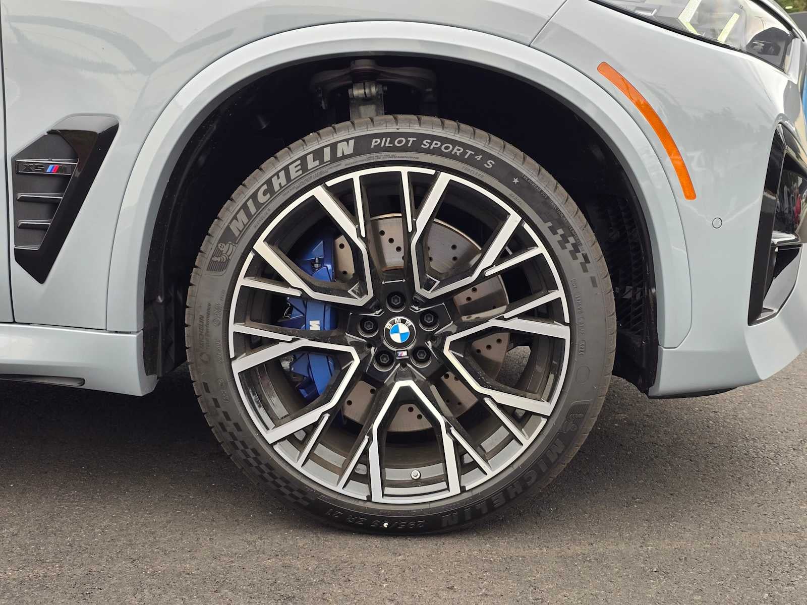 2025 BMW X5 M Competition