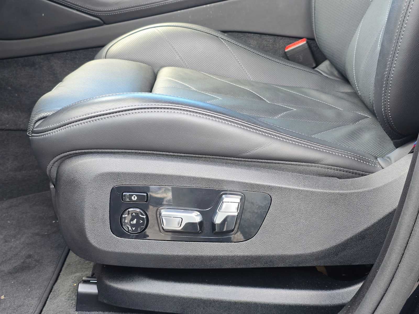 2023 BMW XM Sports Activity Vehicle