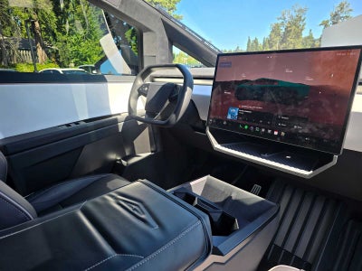 2024 Tesla Cybertruck Cyberbeast