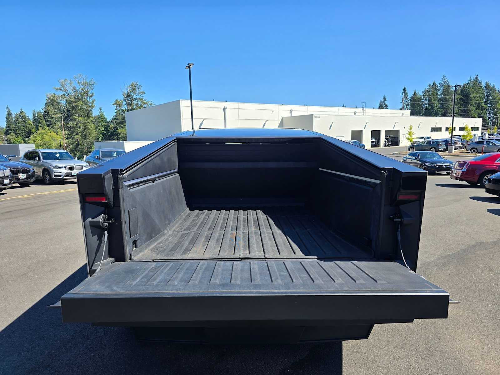 2024 Tesla Cybertruck Cyberbeast