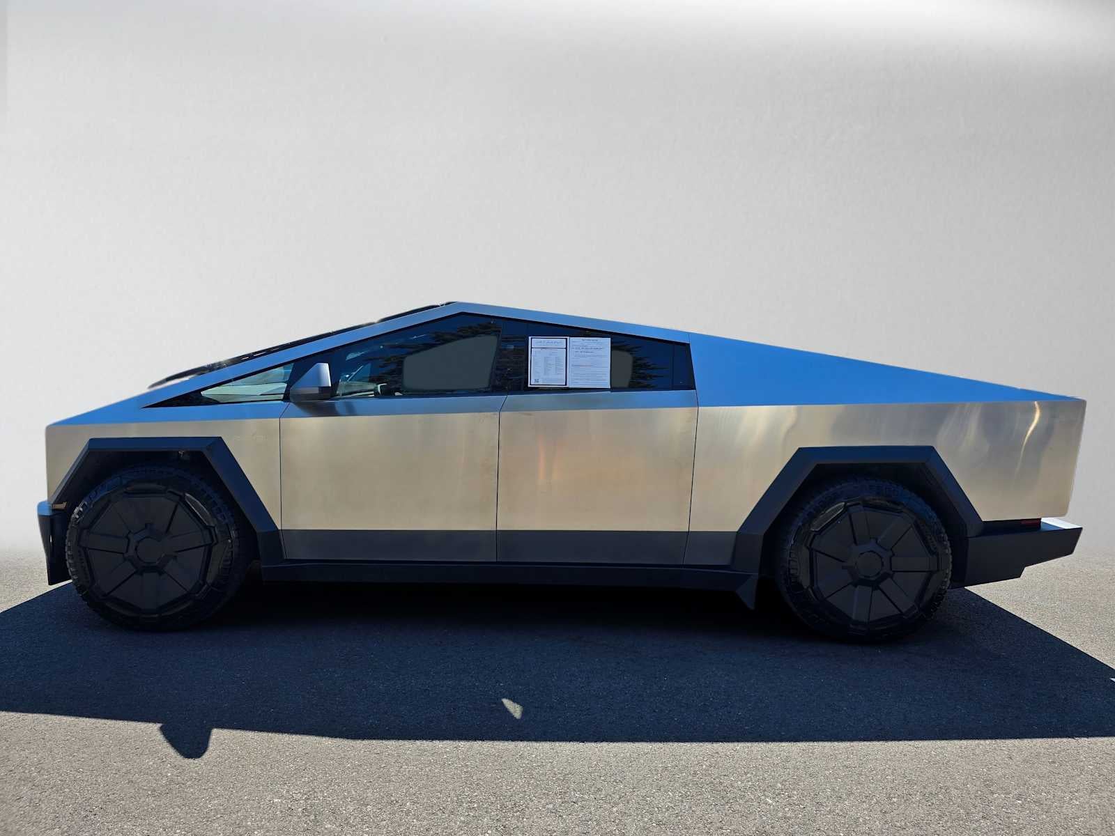 2024 Tesla Cybertruck Cyberbeast