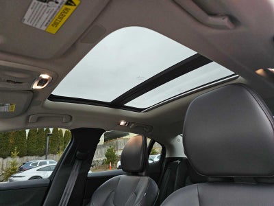 2022 Volvo S60 Recharge Plug-In Hybrid R-Design Expression