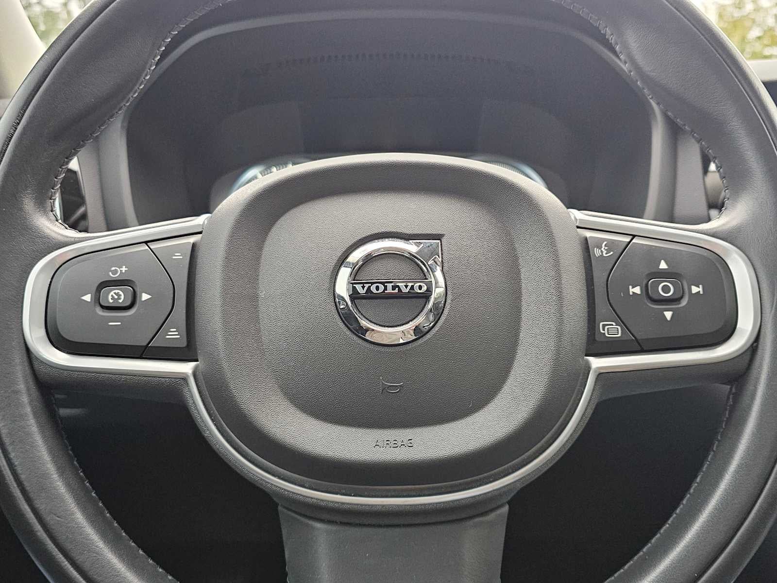 2022 Volvo S60 Recharge Plug-In Hybrid R-Design Expression