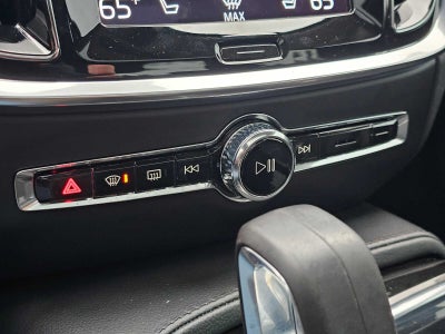 2022 Volvo S60 Recharge Plug-In Hybrid R-Design Expression