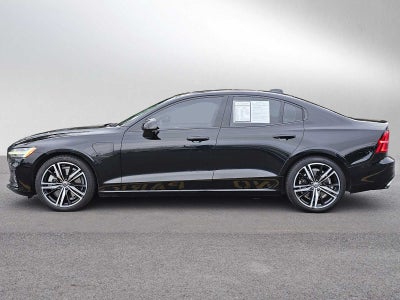 2022 Volvo S60 Recharge Plug-In Hybrid R-Design Expression