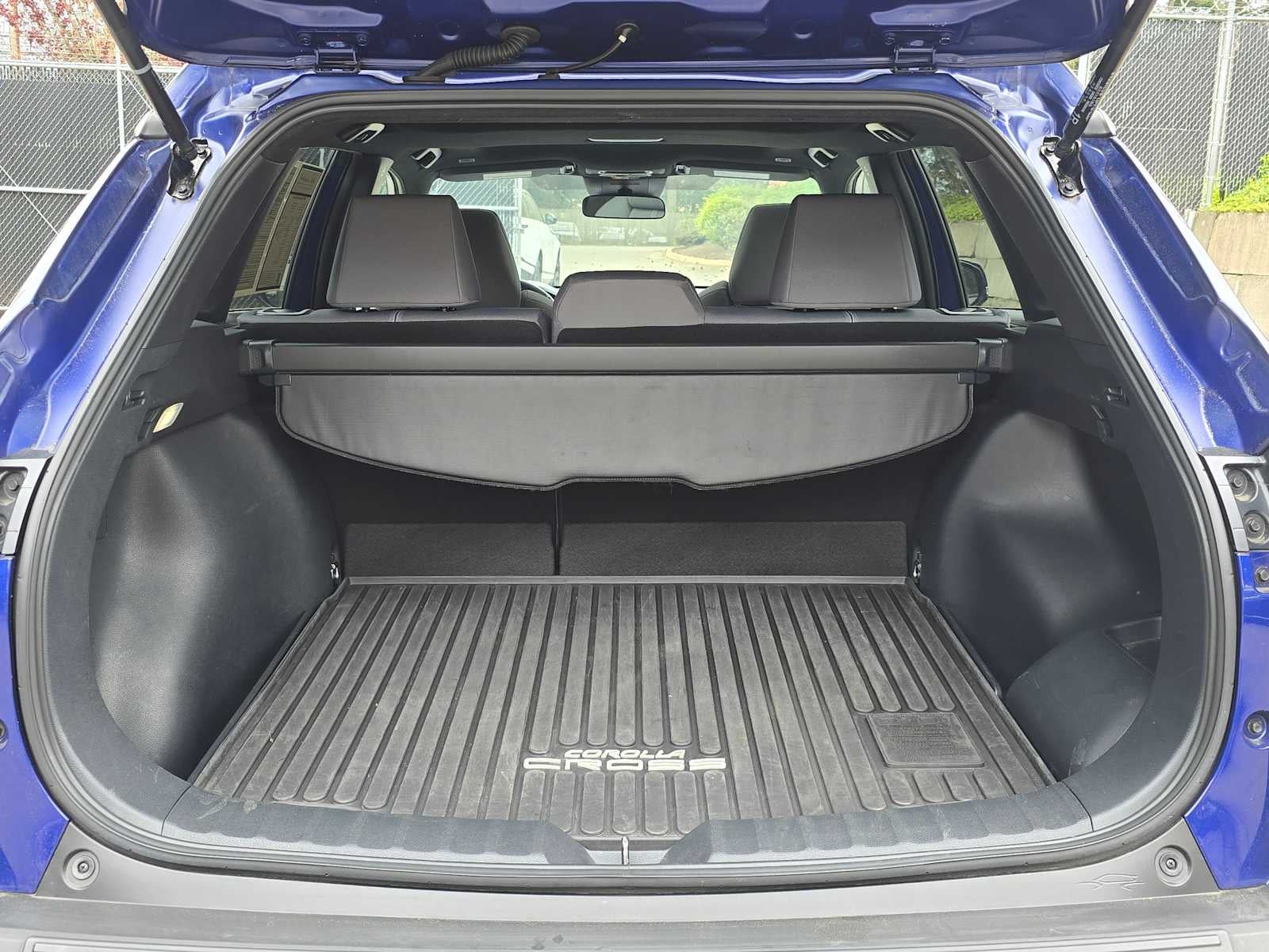2023 Toyota Corolla Cross Hybrid SE