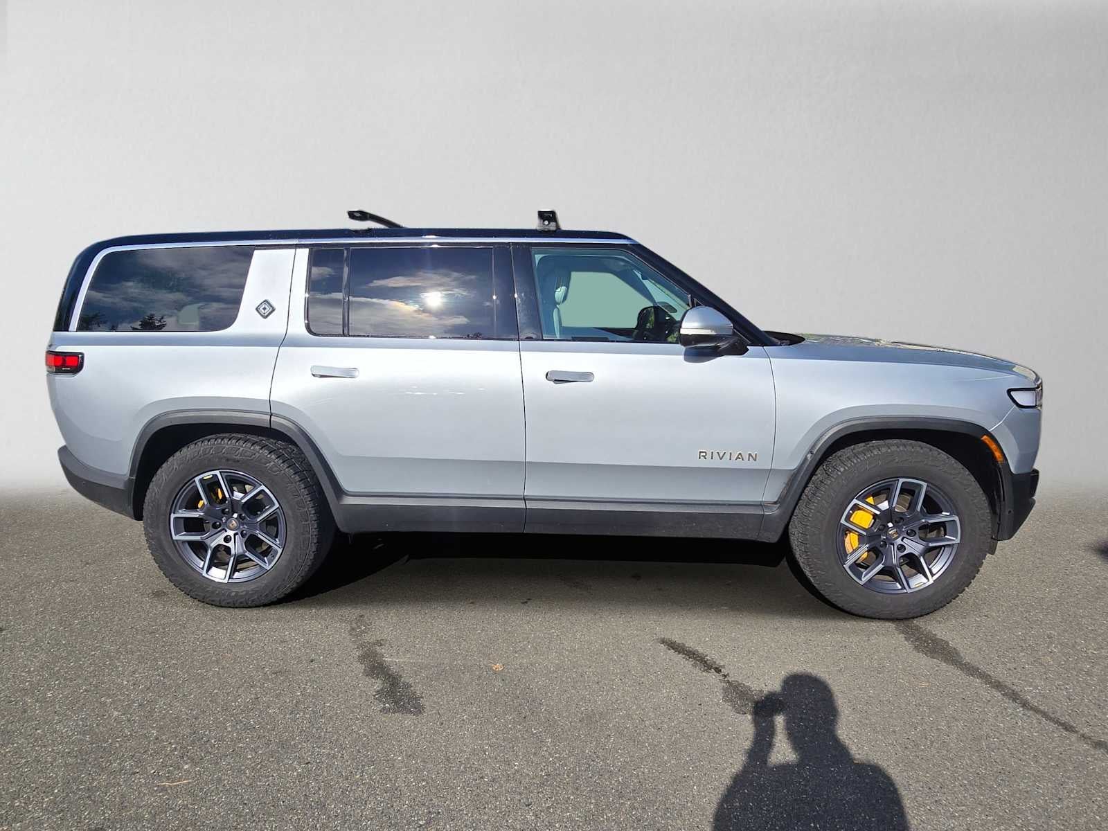 2023 Rivian R1S Adventure