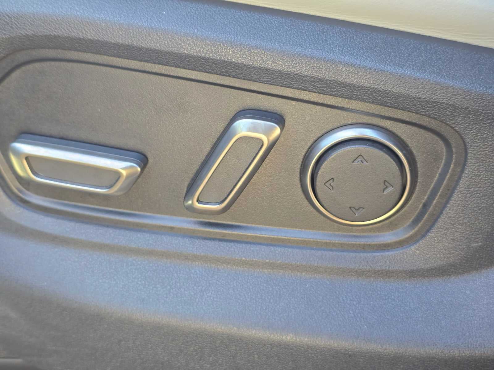 2023 Rivian R1S Adventure