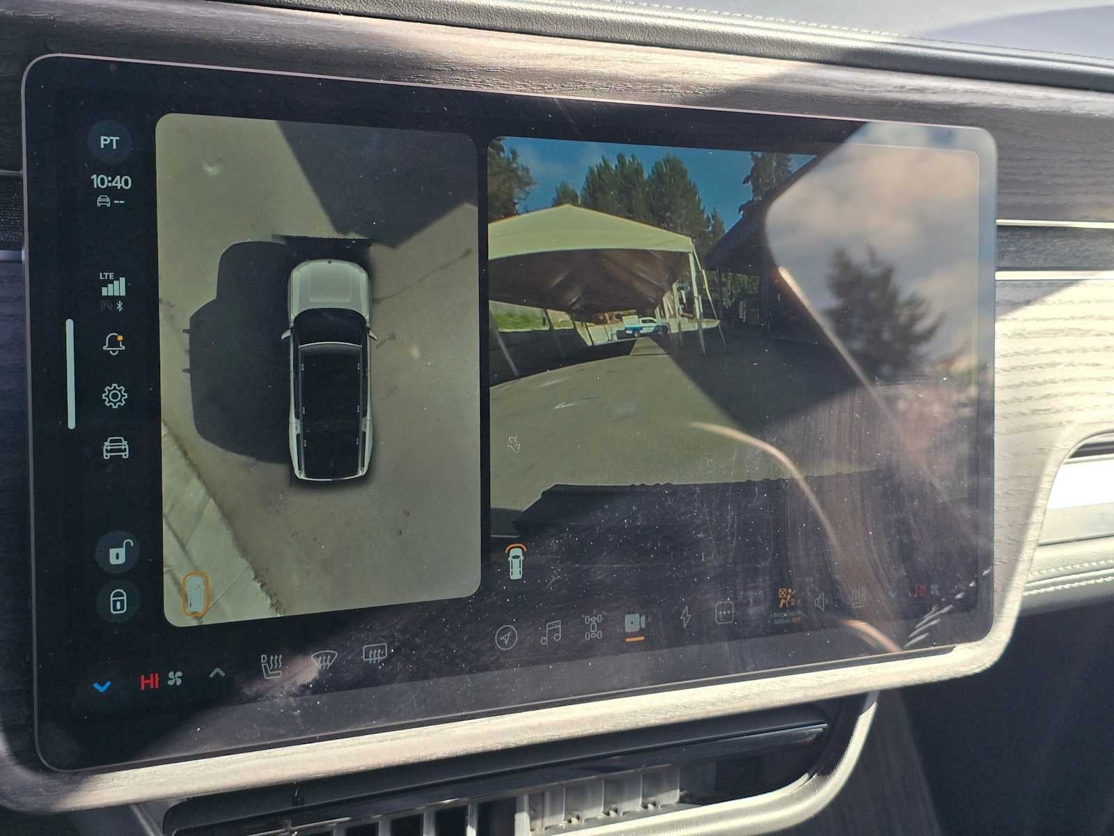 2023 Rivian R1S Adventure