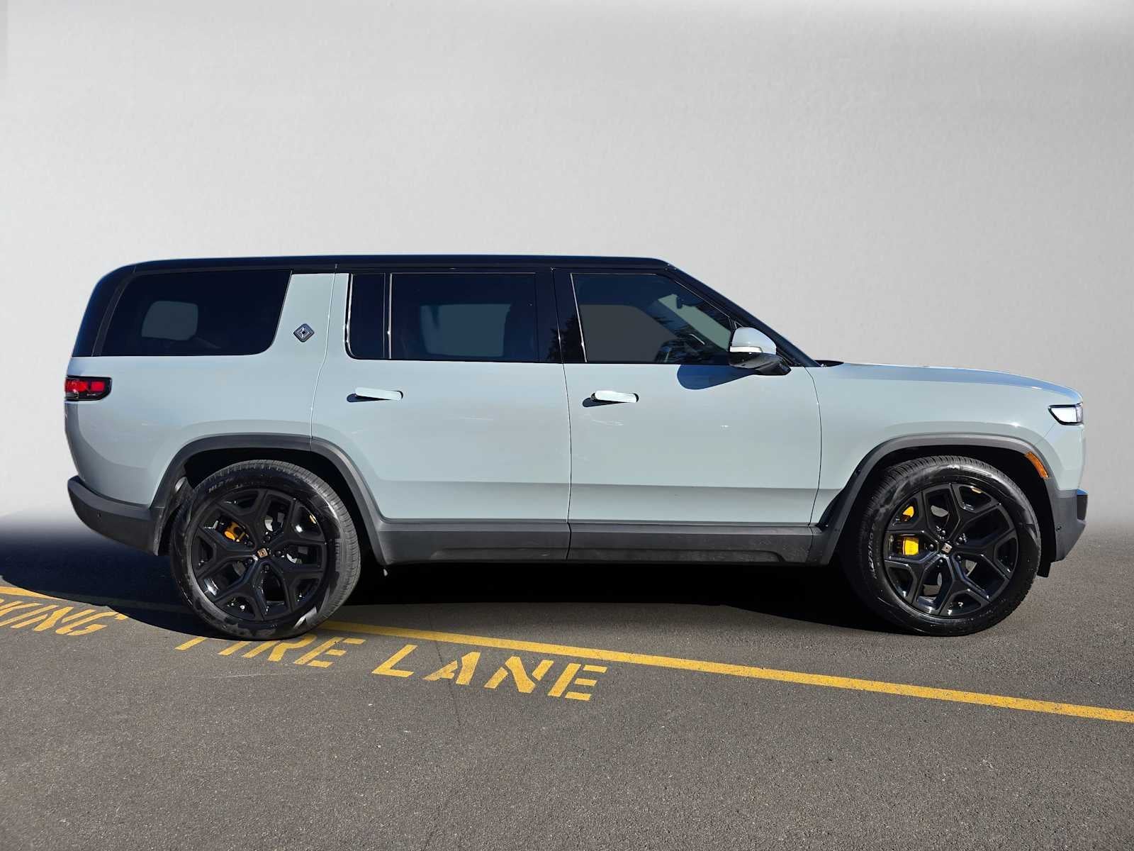 2022 Rivian R1S Launch Edition