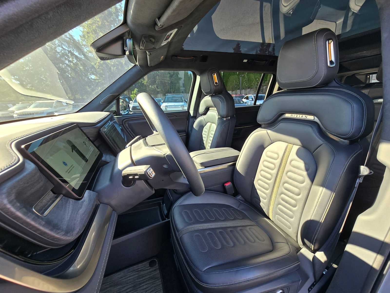 2022 Rivian R1S Launch Edition