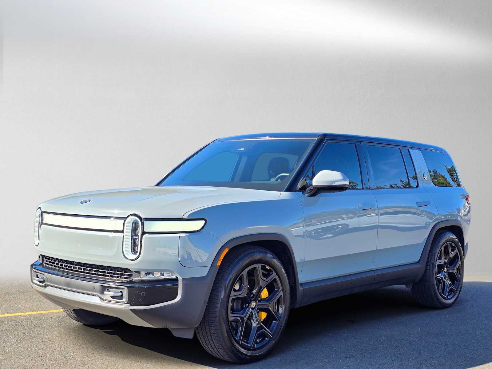 2022 Rivian R1S Launch Edition