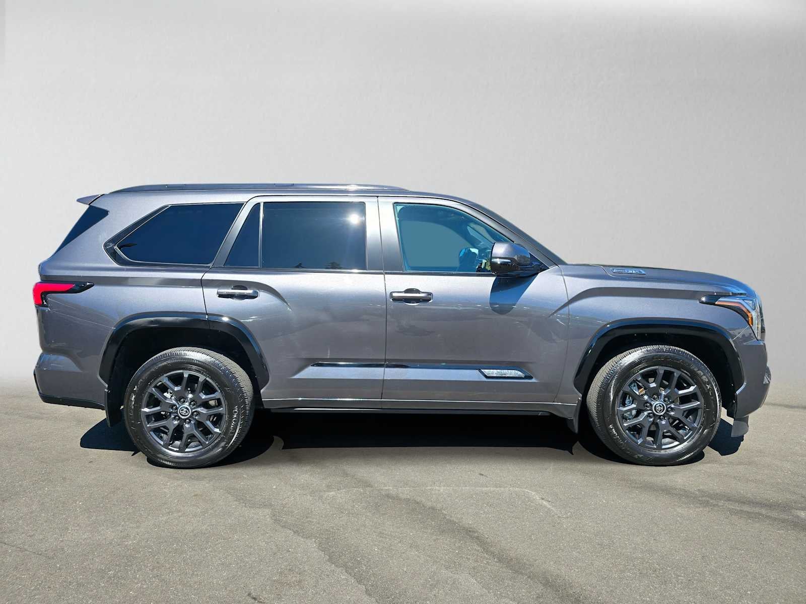 2024 Toyota Sequoia Platinum