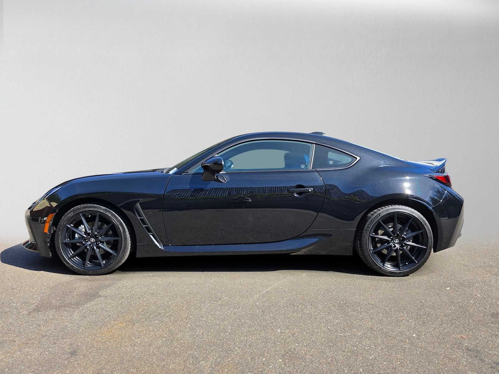 2025 Toyota GR86 Premium