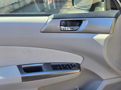 2013 Subaru Forester 2.5X Limited