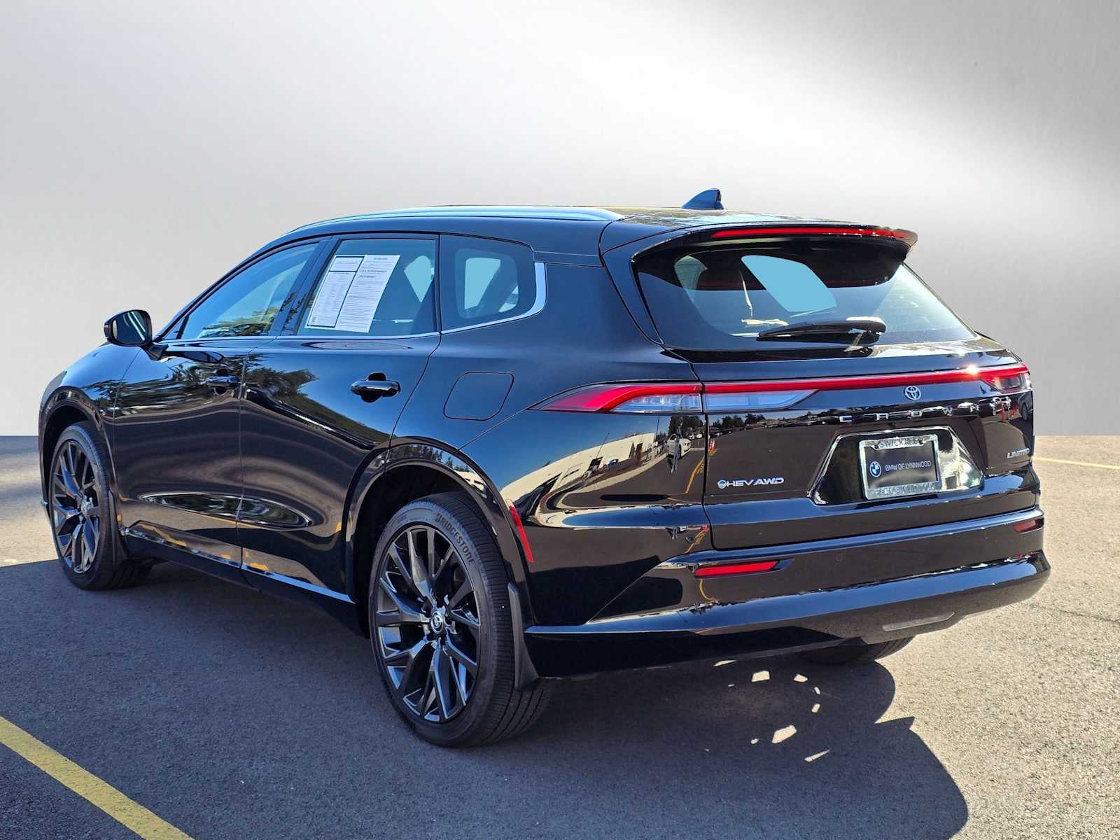 2025 Toyota Crown Signia Limited